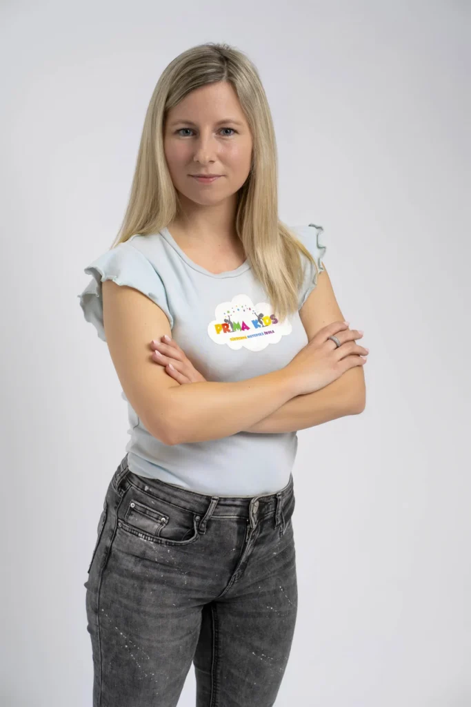 Barbora Rehušová a som PrimaKids pani učiteľka.